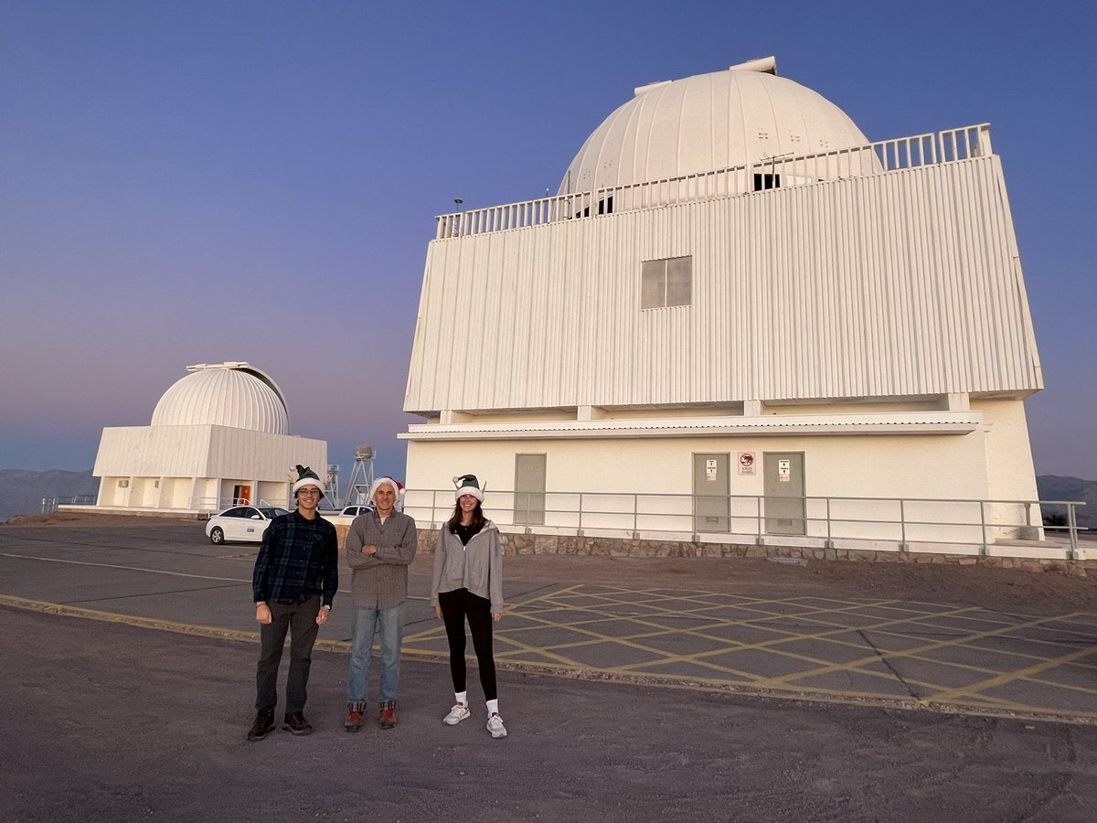 astro_Seba's tweet photo. A week late, but our 14-nights observing run was a success at CTIO’s SMARTS-GSU telescopes!! Observing the nearest M and K dwarfs to the Sun 🔴🟠🌞 https://t.co/Sj45s0s9oE