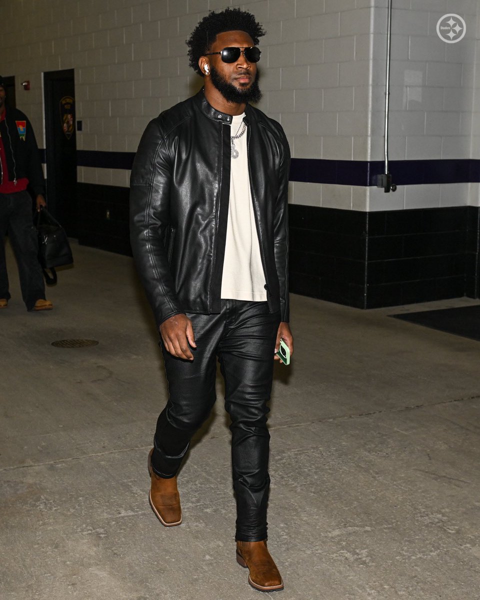 Strictly business 

#ProBowlVote <a href="/_TJWatt/">TJ Watt</a> 
#ProBowlVote <a href="/Patrickqueen_/">🦈</a>