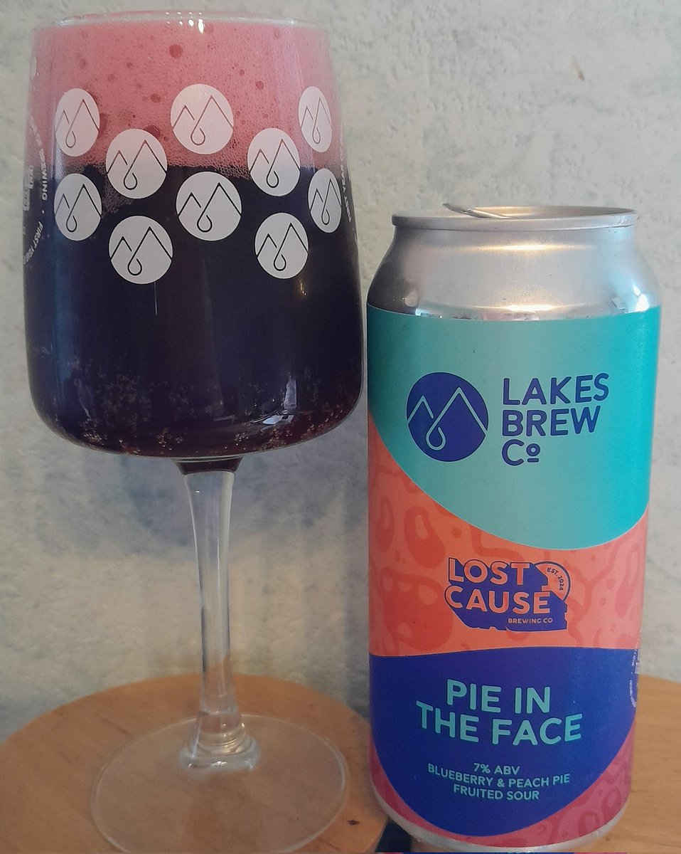 Having a few <a href="/lakesbrewco/">Lakes Brew Co</a> beers tonight...

And this blueberry and peach sour is really good ! 👍 🙂