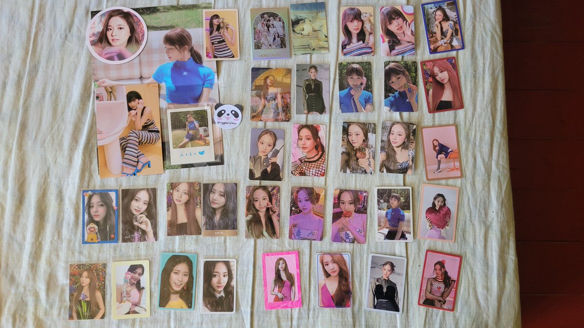 🍫 VENDO/VENDA/DROP TWICE TZUYU 🍫

Pobs: R$18
Regulares: R$30
Tzuyu Twice Classic: R$35

Envio fotos e vídeos no pv
Frete incluso no valor
Aceito troca por cards e itens do newjeans e da hyein
❗Envio pobs, cards e inclusões between 1&amp;2 de brinde! Alguns estão na foto❗