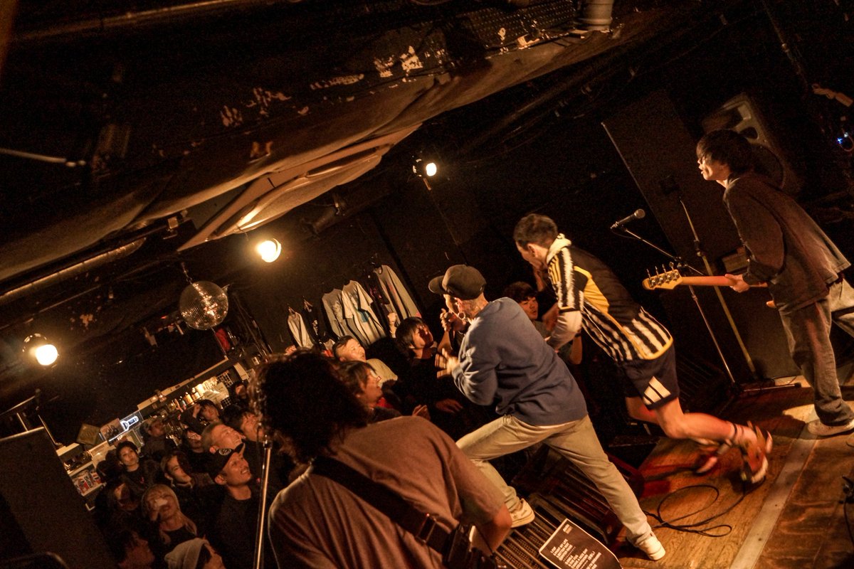 punksgoeson's tweet photo. まじで最高でした😭👏✨
余韻中
📷らなちゃんありがとう
@rana1105_b
@fireonfire_jp
@weakoptimist
@caecum_jp
@Nutty_s
カッコイイバンド
いつも最高な箱にリスペクト
ありがとうございました
2024年12月20日金曜日
#町田PUNKsGOESON8
#FOF
#オプミ
#シーカム https://t.co/5EtdxlGLrx
