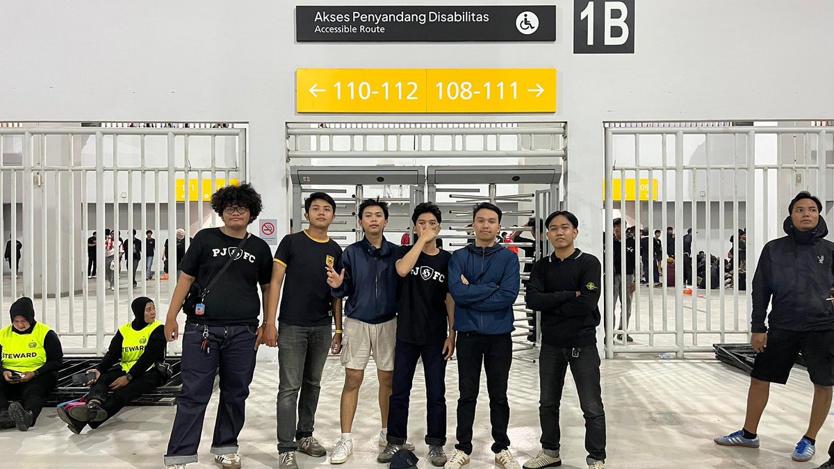 rflydnsyh's tweet photo. yek menang yekkk #pjfc https://t.co/khbWqXQkvz