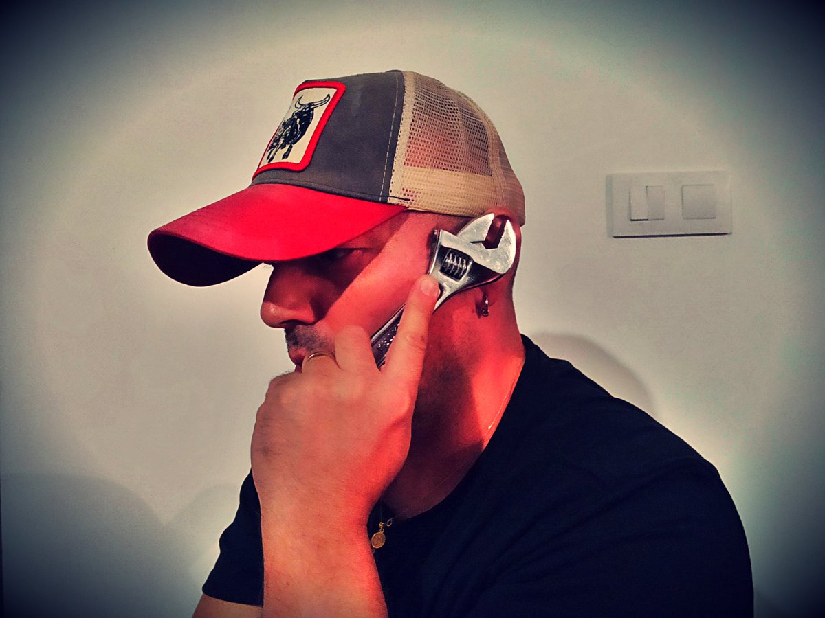 Escuchando metal 🤟🏼