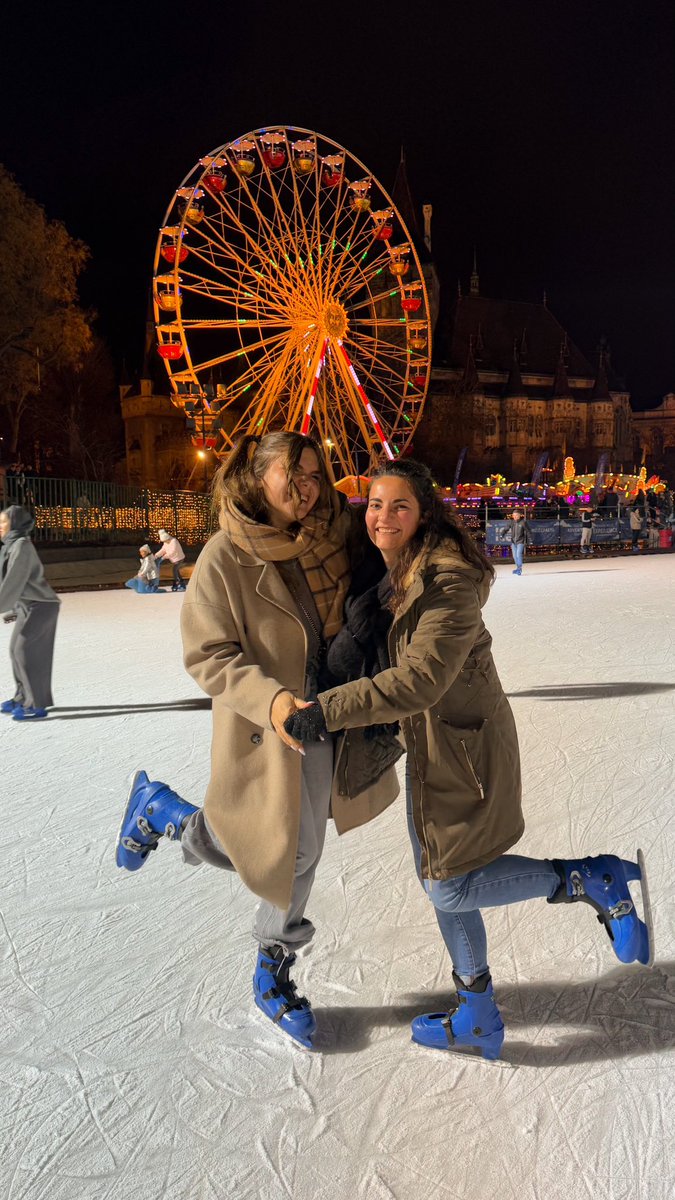 msrlleaa's tweet photo. Girls trip in Budapest 💕 https://t.co/0Vj63vXMko