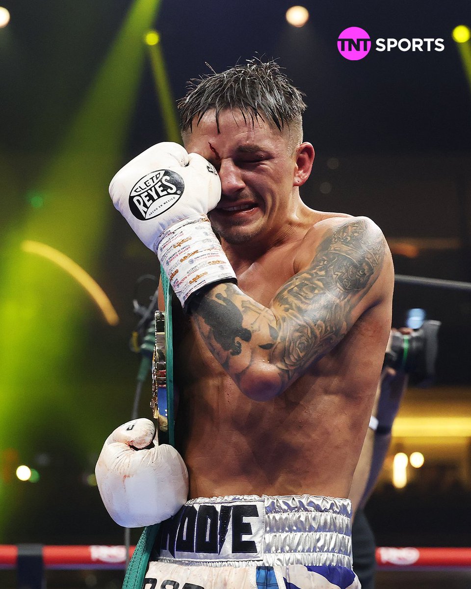 That winning feeling 🏆

Lee McGregor gets the win over Isaac Lowe and takes home the WBC International Featherweight Title 

#Usyk2Fury | BUY NOW on TNT Sports Box Office ▶️ tntsports.co.uk/boxoffice