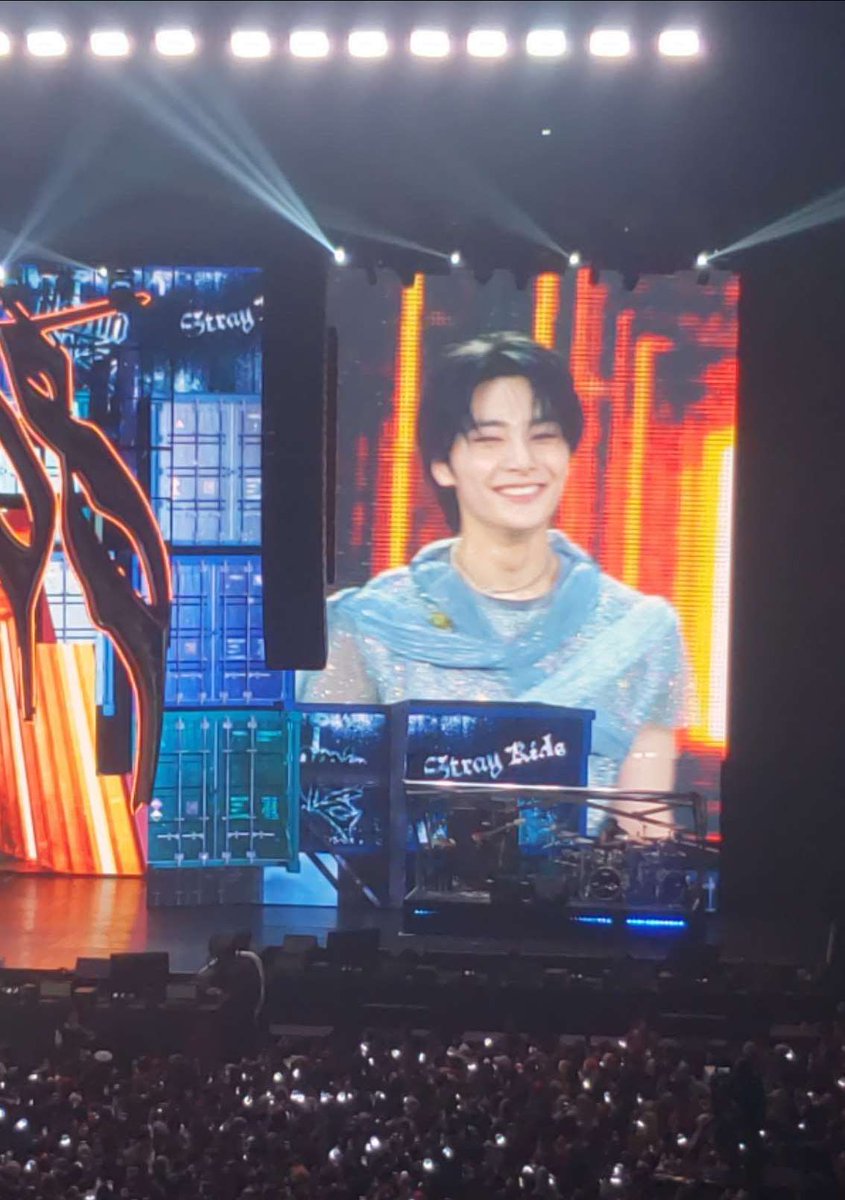 thinkinnie's tweet image. they don't know I'm thinkinnie :p

#dominATE_JAKARTA  #StrayKids_dominATE