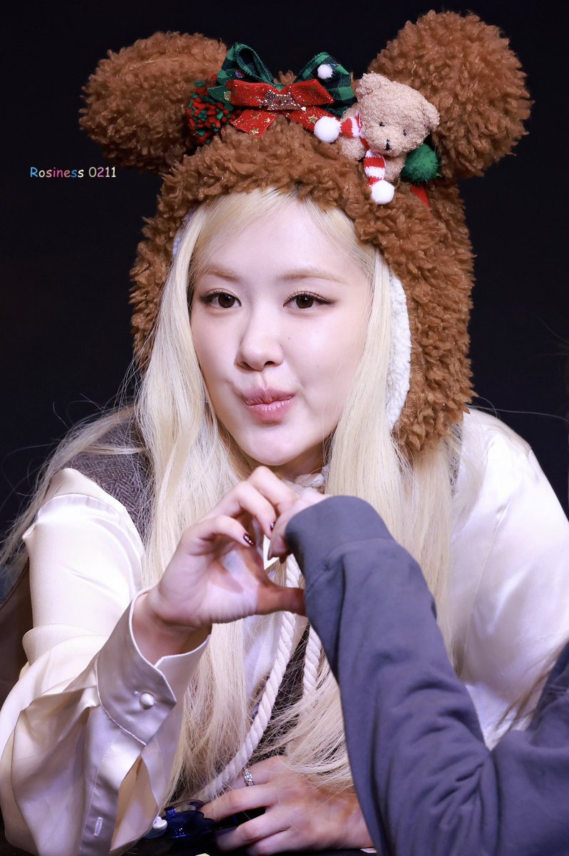 241221🤍rosie 팬싸 HQ

🪽 bit.ly/3ZVqqqS
🪽 bit.ly/3PbCE9L
🪽 bit.ly/4gLQzPE

#로제 #rosiebyROSÉ #ROSÉ 🫧
#ROSÉ_rosie #rosesarerosie