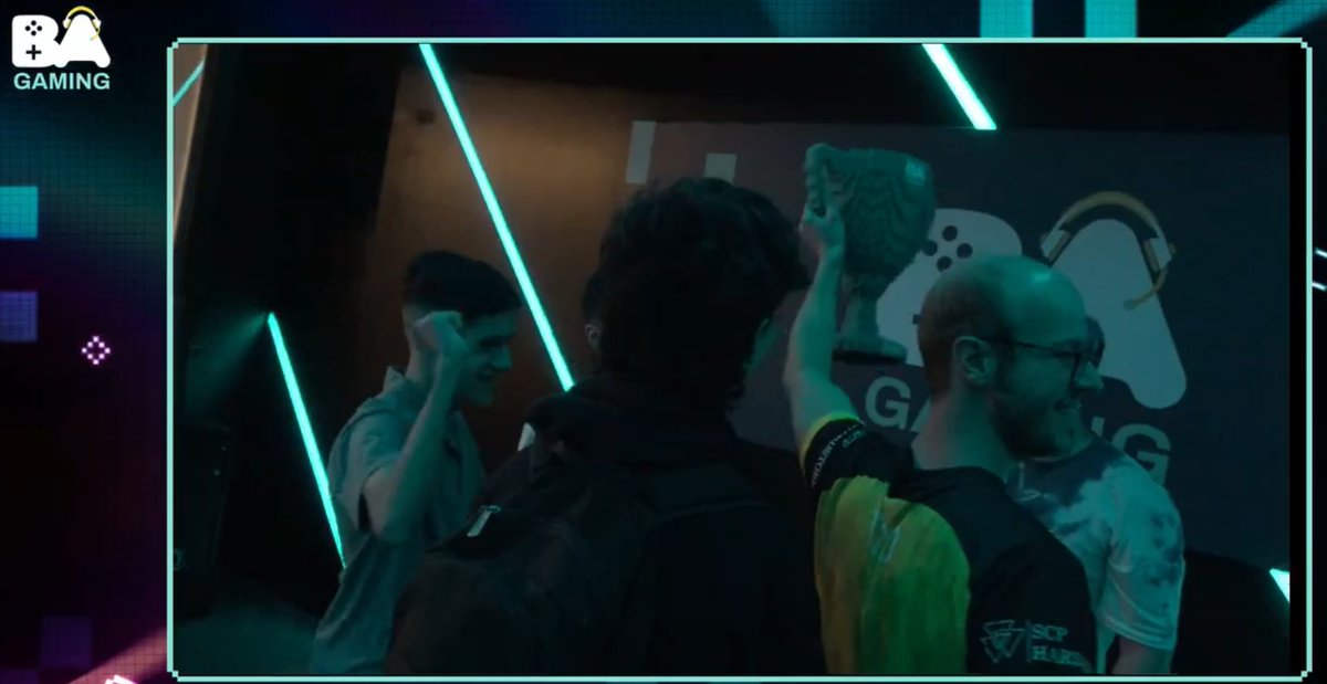 Y por supuesto, gracias chicos por representar tan bien y como corresponde a nuestra familia:
<a href="/wolfysqq/">wolfy</a> 
<a href="/Skratt_lol/">Skratt</a> 
<a href="/ticotill19/">Tico</a> 
<a href="/FrixterLol/">Frixter</a> 
<a href="/Maxterium/">Maxterium</a> 
🫡