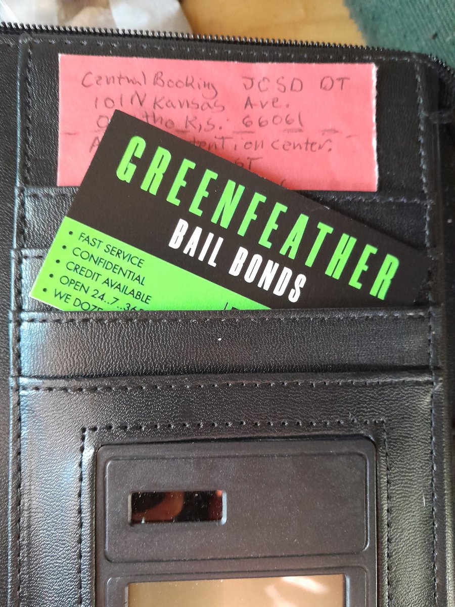 RussEmery1's tweet photo. @itsSaulGoodman Love some cards they'd go along good with mine. https://t.co/DTRO6ip7CF