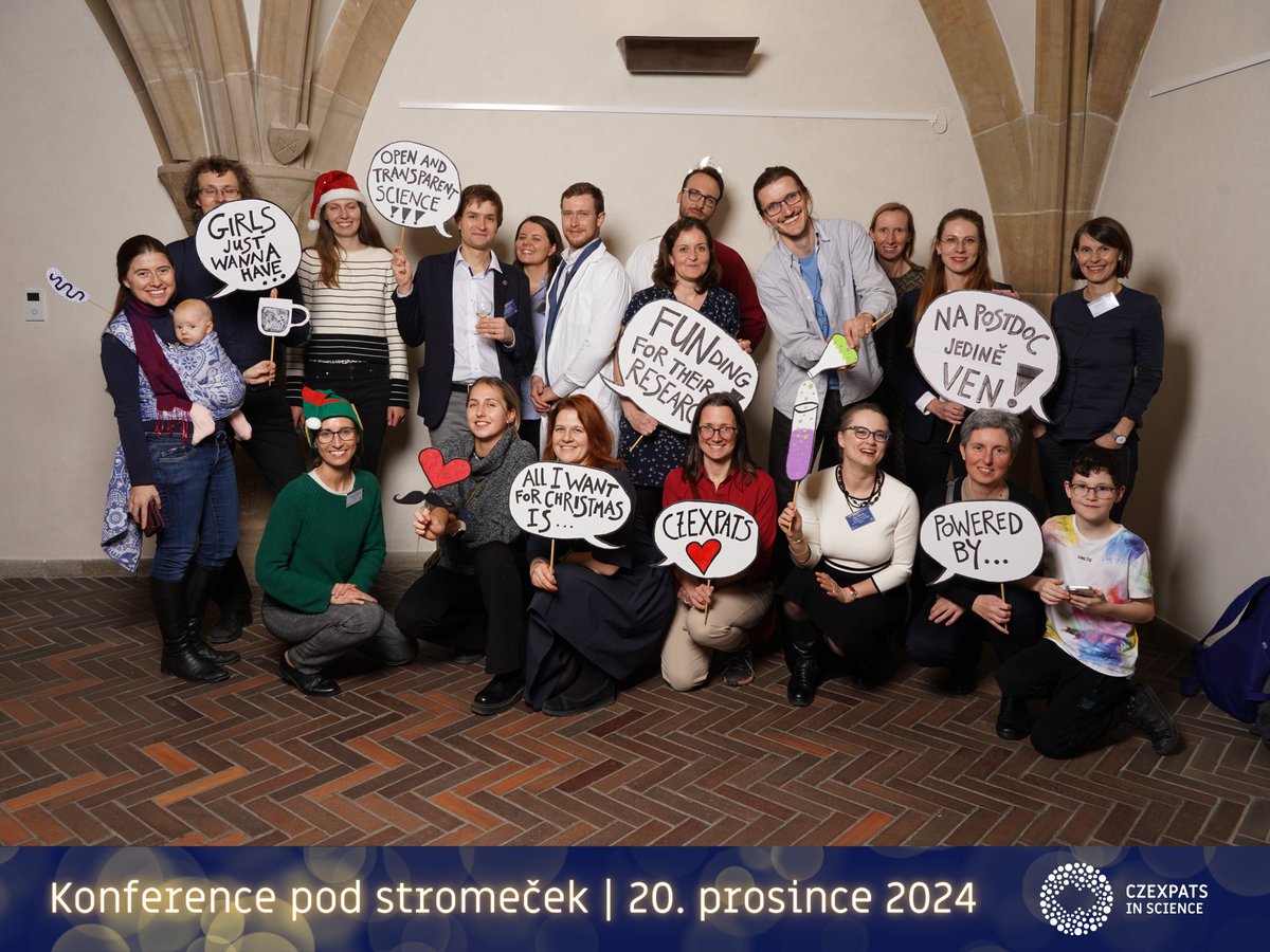 czexpats's tweet photo. Pár střípků ze včerejší #KPS2024 ✨ Moc děkujeme všem řečníkům i účastníkům za skvělou atmosféru na @UniKarlova a těšíme se opět příští rok! 🫶 Krásné Vánoce všem přeje celý team @czexpats 🎄

📷: @malyvedec &  Josef Havlín 🙏