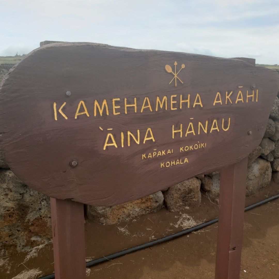 HawaiianHistory's tweet photo. This #SandySaturday we explore the 17 miles of Kohala shoreline on the Island of Hawaiʻi. One of the most significant historical associations is Kamehameha I.

1: Kēōkea Beach Park, photo by Nelson Makua, 1984, HHS.

2: Kamehameha I Birthsite Memorial

3: Kamehameha, 1822, HHS. https://t.co/U0xkuQn1zW