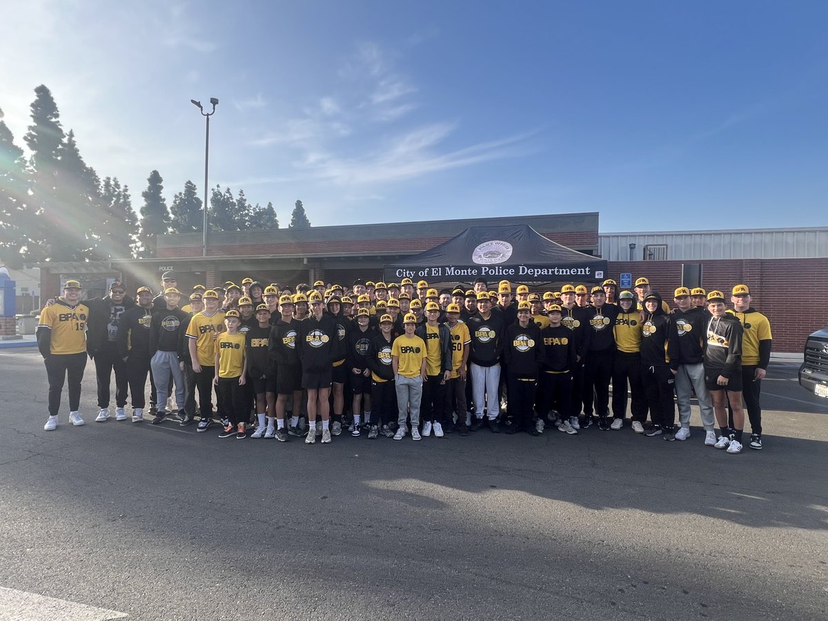 BPA 2024 Christmas Toy giveaway w/ <a href="/elmontepolice/">El Monte PD</a> . Thank you to all of our families for giving your time &amp; understanding to this 15th year! <a href="/BPA_Wallbangers/">BPA Wallbangers</a> <a href="/BPAtravelball/">BPA Baseball</a> <a href="/zekeprado/">Zeke Prado</a> #BPAWay #EVOArmy #PlayHardPlayFast