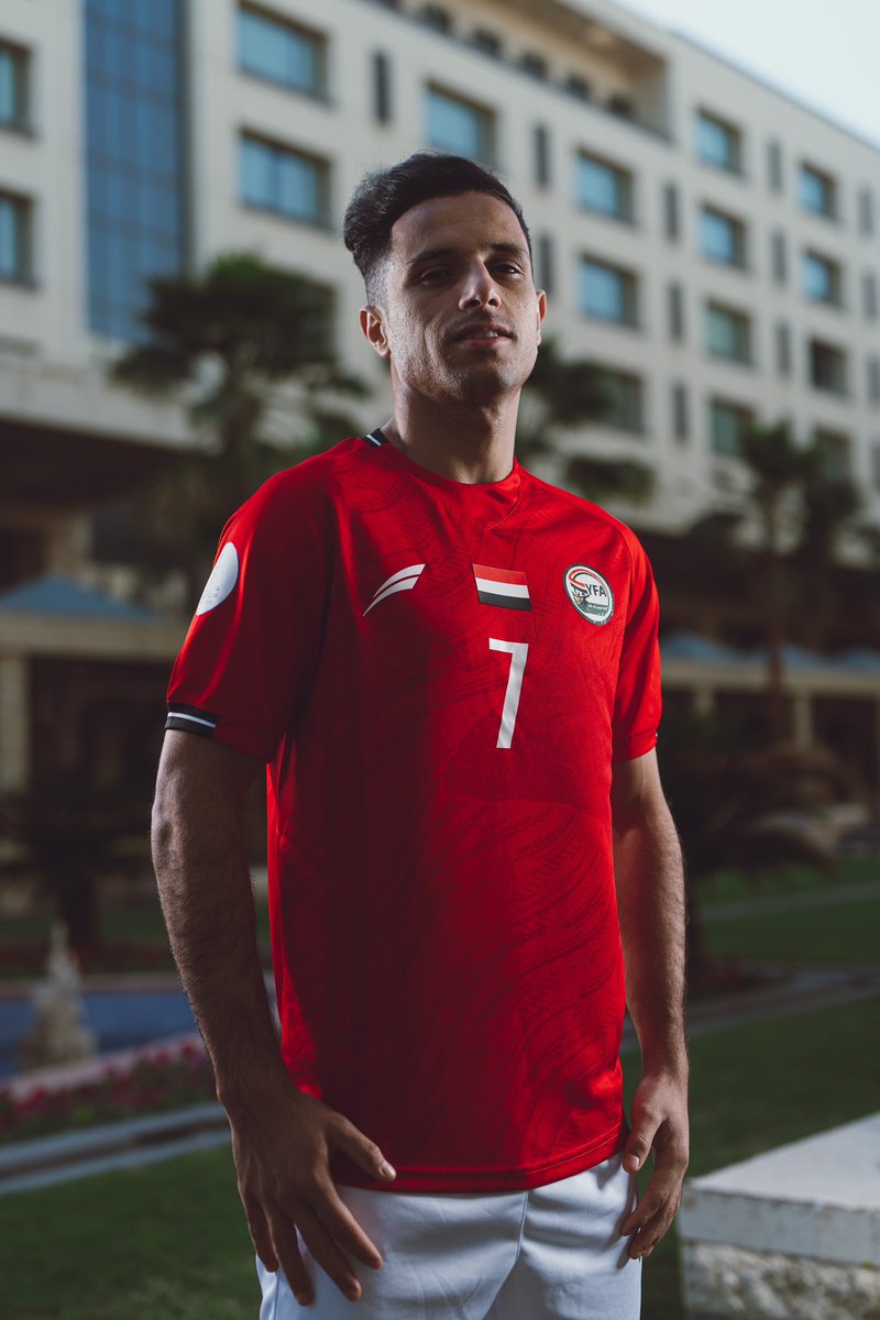 offsideksa's tweet photo. بمناسبة تدشين طقم منتخب اليمن الجديد سحب على القميص الجديد من الريبوست 🤩🇾🇪

@YemenFaa https://t.co/KZqR82WQkf