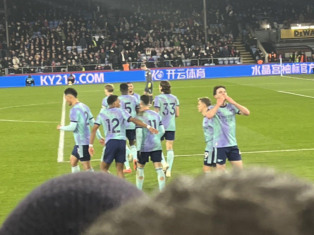 biscuitafc's tweet image. So much fun today Gooners! #CPARS @Arsenal ❤️🤍