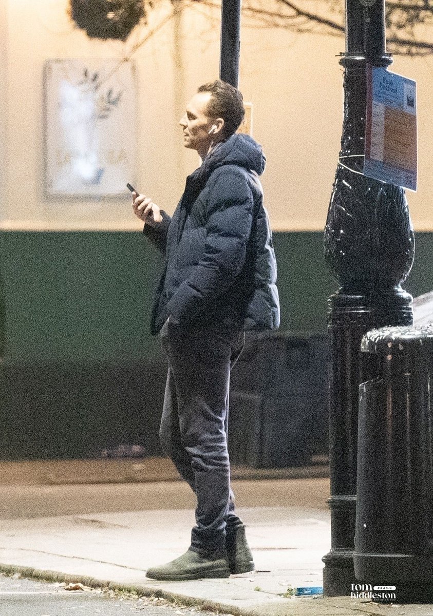 Tom Hiddleston Brasil • Mídias tweet media