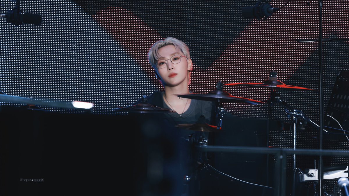 kimingyuzone's tweet image. BOO SEUNGKWAN!!!!!! I AM NOT YOUR STRONGEST SOLDIER 😭😭😭