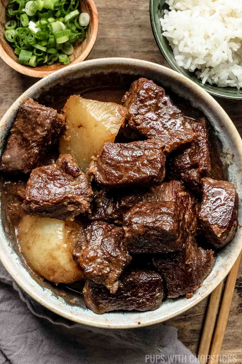 pupschopsticks's tweet photo. Chinese Braised Beef Stew
Recipe: https://t.co/ZcSQc08VKt
#foodie #Nomnom #asianrecipes #asianfood https://t.co/VjQKT08mKN