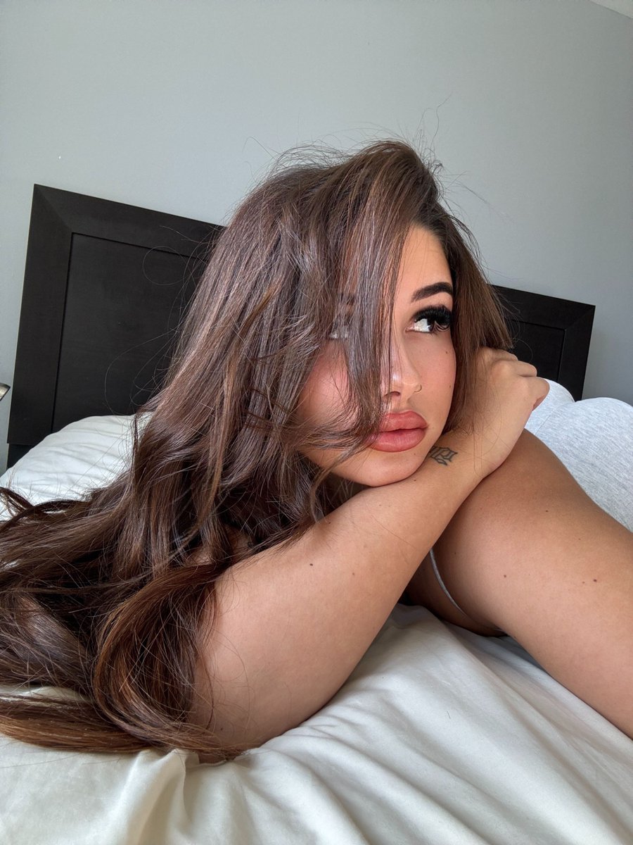 can you guess what i'm craving rn? 😉 https://t.co/gbmhqeKEIO