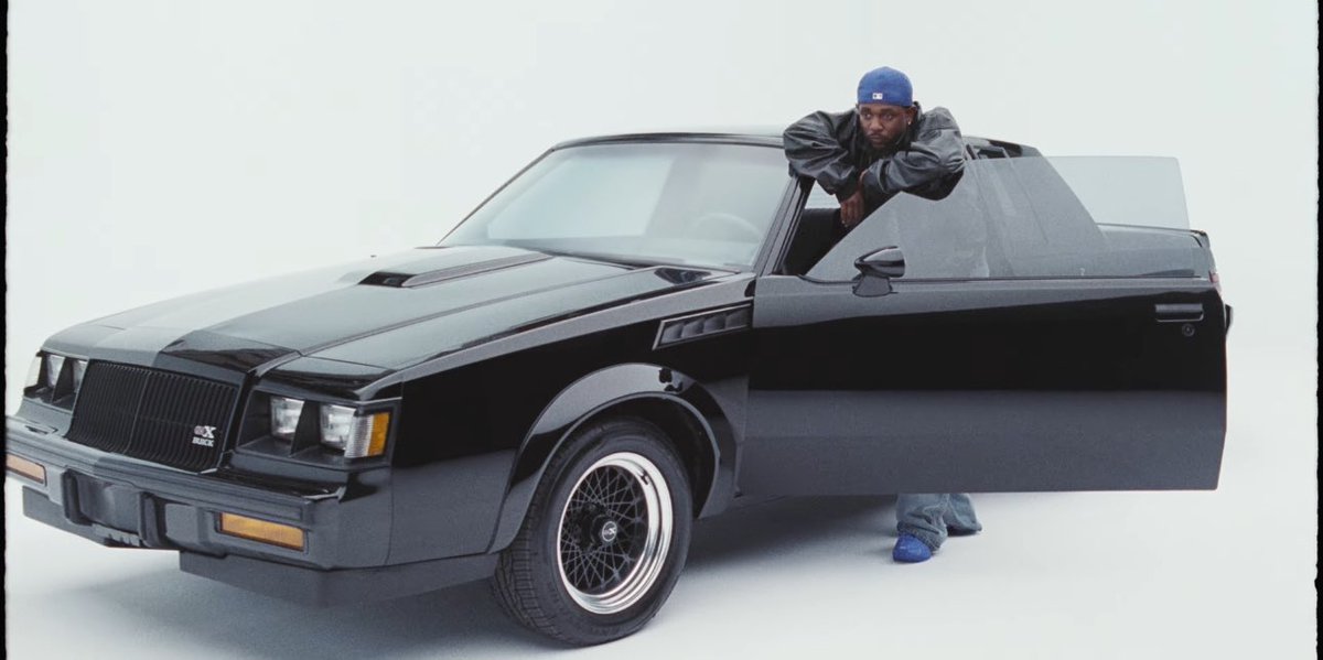 Five songs from Kendrick Lamar’s “GNX” have sold over 500,000 units each in the US.🔥

“squabble up”
“tv off”
“luther”
“wacced out murals” 
“hey now” (NEW)