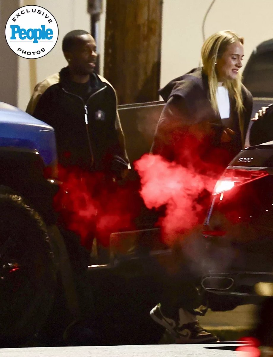 Portal Adele Media tweet media