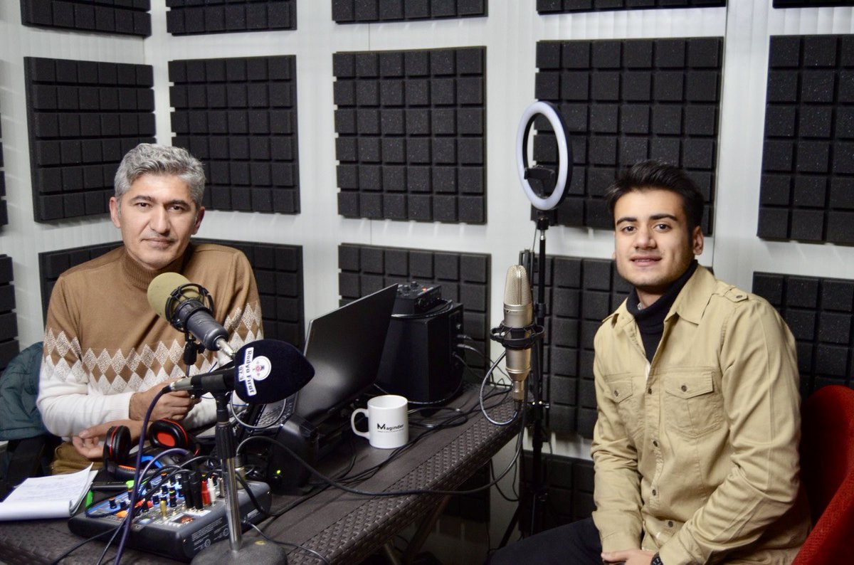 BİLSAM Radyoculuk Atölyesi mensupları ile #Deprem sonrası toplumun sosyo psikolojik halini 5 radyomuzun (Radyo Huzur, #Radyo Nida, Radyo Beydağı, Radyo Fırat, Dost Fm) ortak yayınında konuştuk.

@bilsambilgi <a href="/DostFmMalatya/">Dost Fm</a> <a href="/RadyoHuzur921/">Radyo Huzur</a> <a href="/radyo_beydagi/">Radyo Beydağı</a> <a href="/radyofirat44/">Radyo Fırat</a>