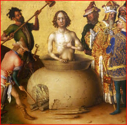 4. Yohana

 Yohana ndio mtume pekee aliyeaminiwa kufa kifo cha kawaida. 
Ingawaje  haikuwa rahisi lakini alifika uzeeni.

Inasemekana Yohana alipitia mateso makali ikiwamo kuchemshwa kwenye pipa la mafuta. Baada ya kushindikana kufa Alifungwa na kupelekwa kisiwa cha Patmo, ambako