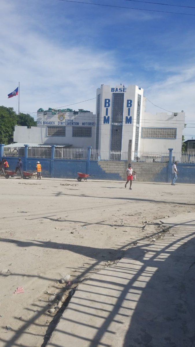 Yon lot fwa ankò <a href="/synapoha/">@SYNAPOHA</a> ap atire atansyon DG sou nesesite ki genyen pou bay CBIM omwen 2 blende.kote CBIM gentan sibi anviwon yon dizèn atak anba men nèg viv-ansanm yo depi nan kòmansman lane 2024 la.