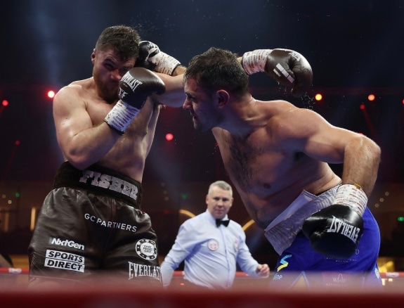 🥊🇬🇧 WHITE RHINO ROBBED

Boxing can fu*k off at times honestly!

#FisherAllen #UsykFury2