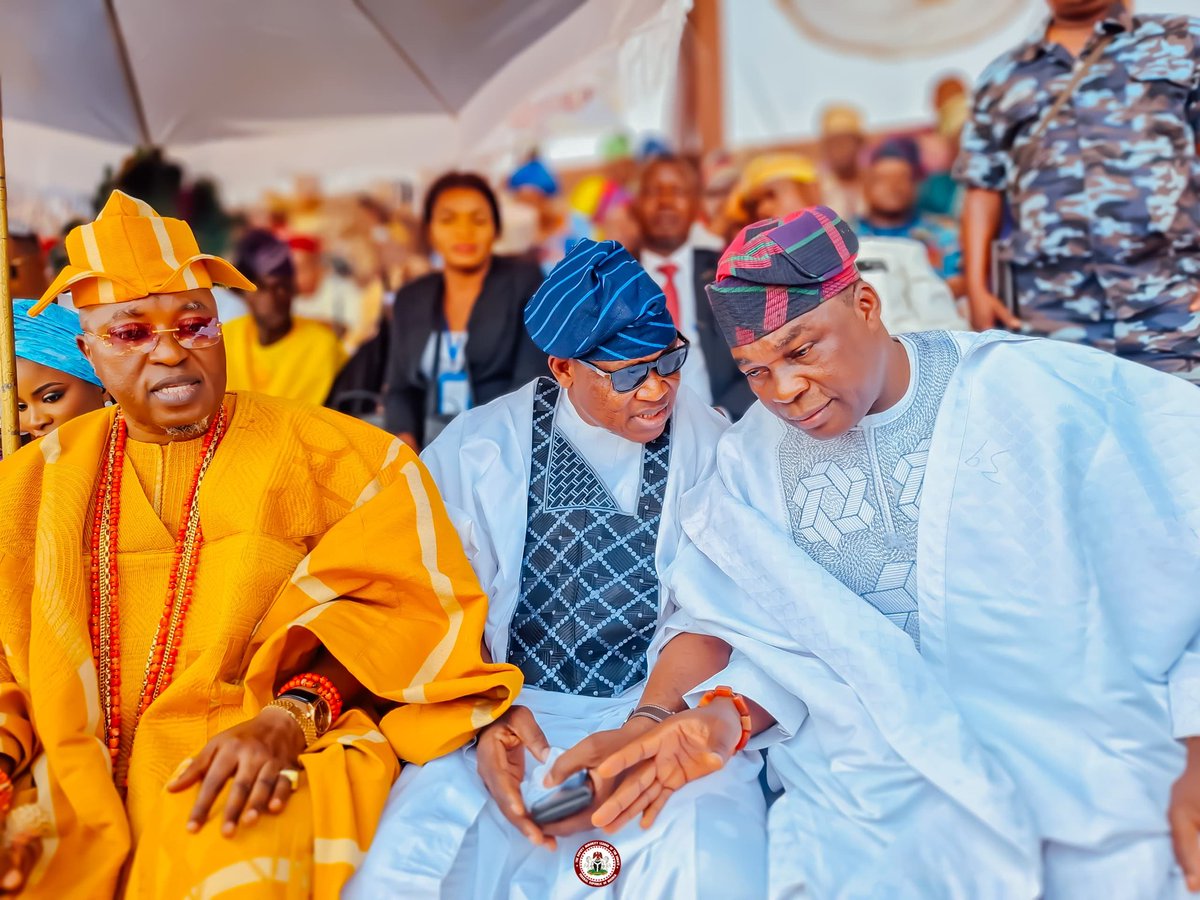 DukeOfOsun's tweet photo. Our administration has rehabilitated 200 out of 400 primary health centres. For 2025, we are expanding our remodelling hand to the general hospitals. I want to assure this audience that in 2025, Iwo General Hospital will get its due attention.

- Governor Ademola Adeleke https://t.co/I3iiExkuNc