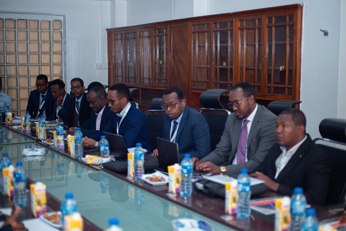 BashirSZuntu's tweet photo. I was honored to welcome the Accountant General of the Federal Government of Somalia and the Somali Delegation to Kaduna for a 2-day study tour! We shared insights on financial governance, exploring Kaduna State's innovative approaches to public finance management. Our discussions focused on enhancing transparency and accountability in alignment with International Public Sector Accounting Standards (IPSAS). 

The visit included a tour of the Office of the Auditor General and the Kaduna State Internal Revenue Service (KADIRS), showcasing Kaduna State's exemplary audit practices and resource allocation strategies. 

Additionally, we welcomed the Somali Ambassador to a cultural display and a dinner hosted by the Kaduna State Government, celebrating the rich cultural ties between our nations. 

This visit not only strengthens the ties between Somalia and Nigeria but also paves the way for shared knowledge and practices in public financial management system.