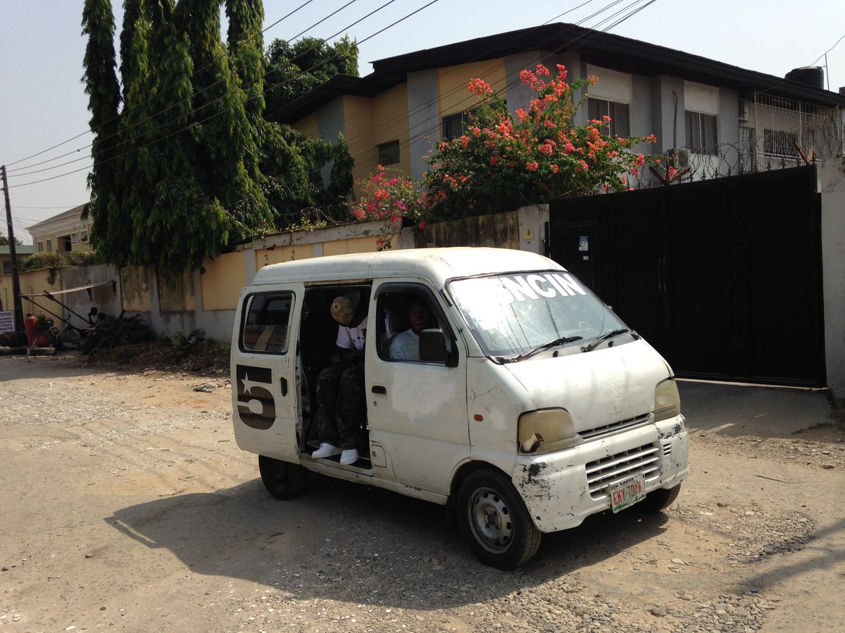 d5ncin's tweet photo. who wanna ride to d5ncin ??? 🚐 https://t.co/olpc87Mwx5