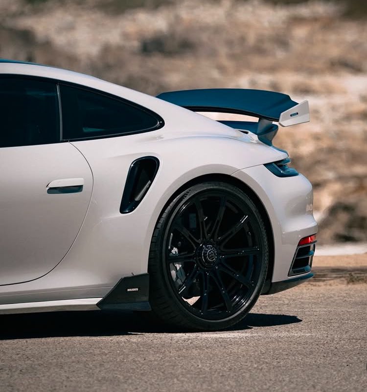 Jordan92338366's tweet photo. Brabus 992 TurboS 820. 820 H.P. with carbon fiber goodies everywhere…💎 https://t.co/6HeQrEhvBc