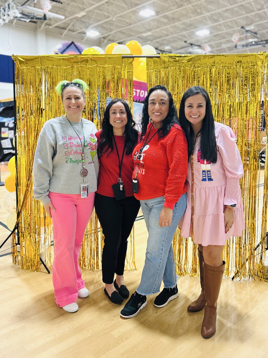 KAndersonMath2's tweet image. Had the best time observing @FielderElem Amazing Shake competition. Left inspired and eager to teach @campbellcubs about it. So grateful for Morgan Stewart’s hospitality and willingness to share resources. Icing on the cake was seeing these amazing educators.💜💜💜 @j_rodricks1