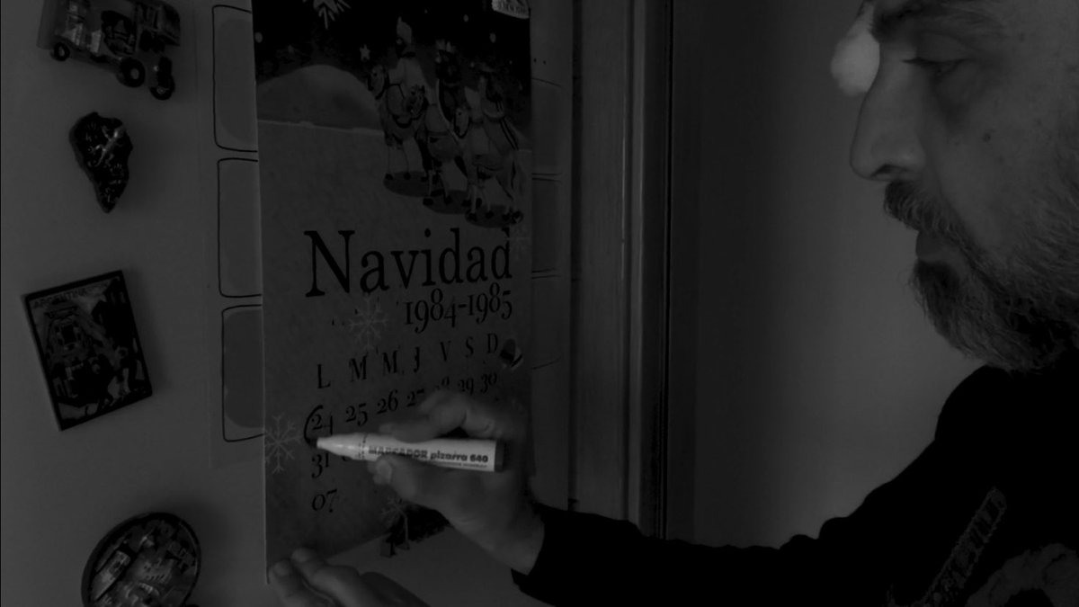 Aquí os dejo el enlace donde se puede ver, y votar si os gusta, el corto de título «Ya es Navidad», en el que participo junto a varias personas del grupo de teatro en el que estoy.

a.cstmapp.com/gallery/987894…

Gracias de antemano, y Feliz Navidad. 

Besos y abrazos 

#yaesnavidad