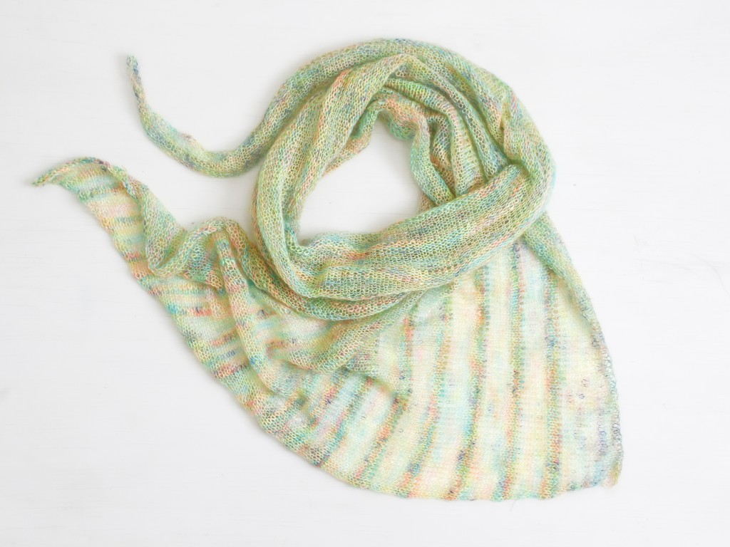 Here’s another frothy confection newly available in seasonal tonals – the wear-with-anything Ossa shawl.

A kiss-kiss for your neck in Tosh Silk Cloud &amp; Tosh Pebble. 😘

Curious to see kits? Over here…

madelinetosh.com/products/ossa