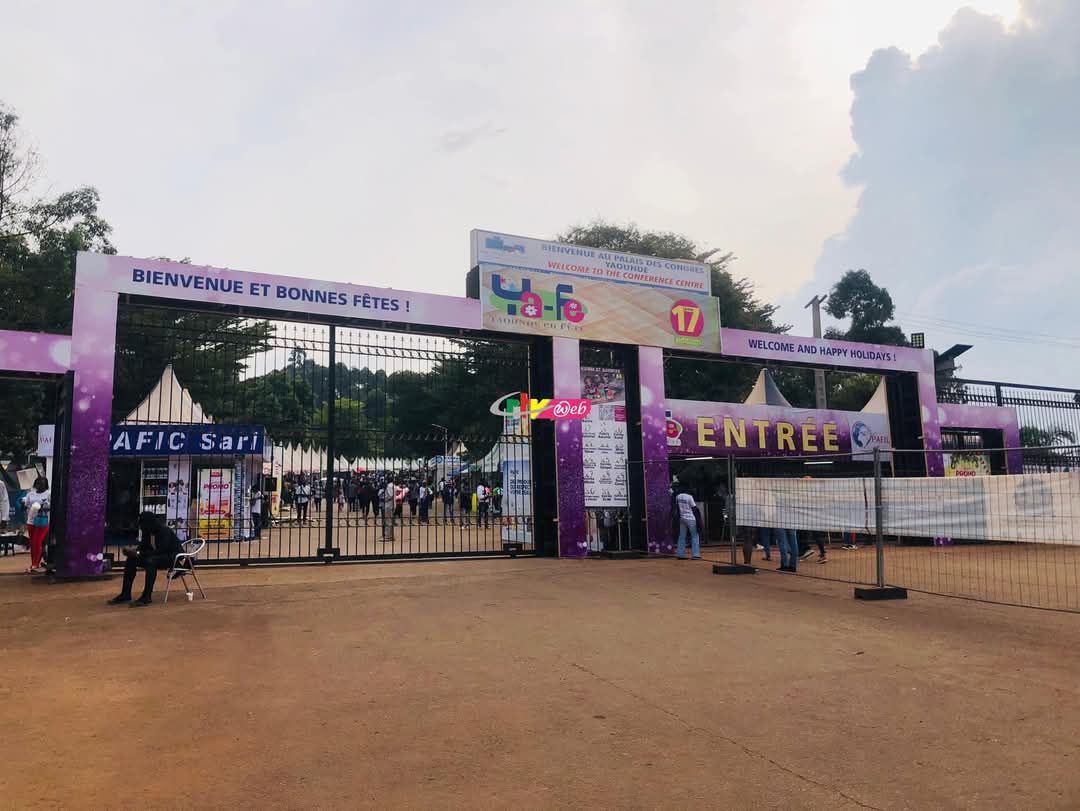 MimiMefoInfo's tweet photo. A young man in his early 20s was fatally stabbed during a fight at the opening ceremony of the Yaoundé International Fair for Enterprises (YAFE). - https://t.co/Xv9tY5B9dc
#Yafe #Yaounde https://t.co/Sh08b2iYKa