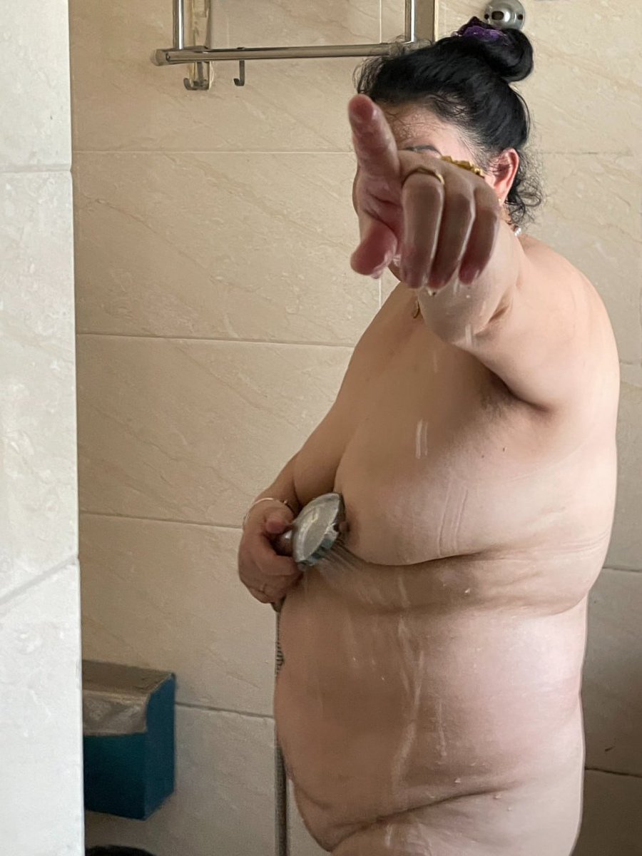 ស្រីចាស់50 tweet media