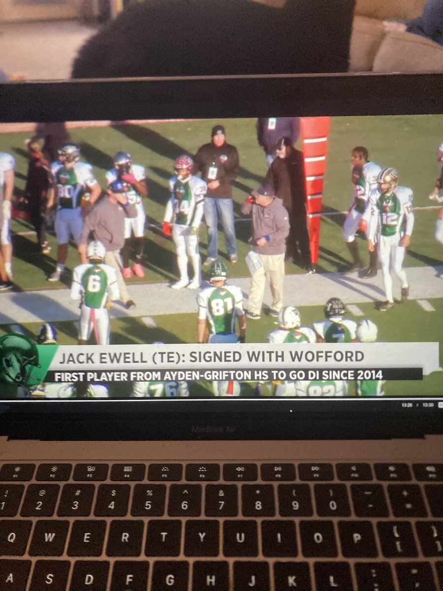 Cam01Smith's tweet photo. Shout out to @ewell_jack for making history and representing AG at the Shrine Bowl. He is a 3 sport athlete, top of his class, and most importantly is a great person and friend. Love you man! 🤟
@coachcornwell @AGHSFootball @Wofford_FB https://t.co/TxNTU37WNG