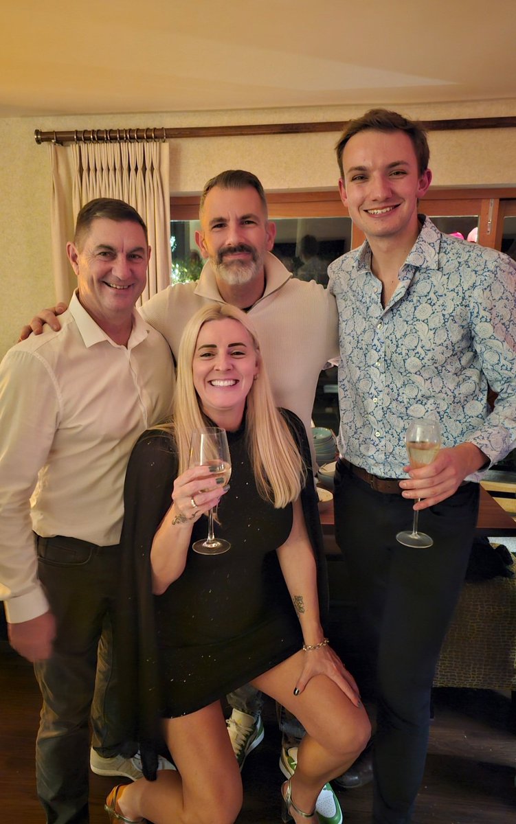 Waterbabe tweet media