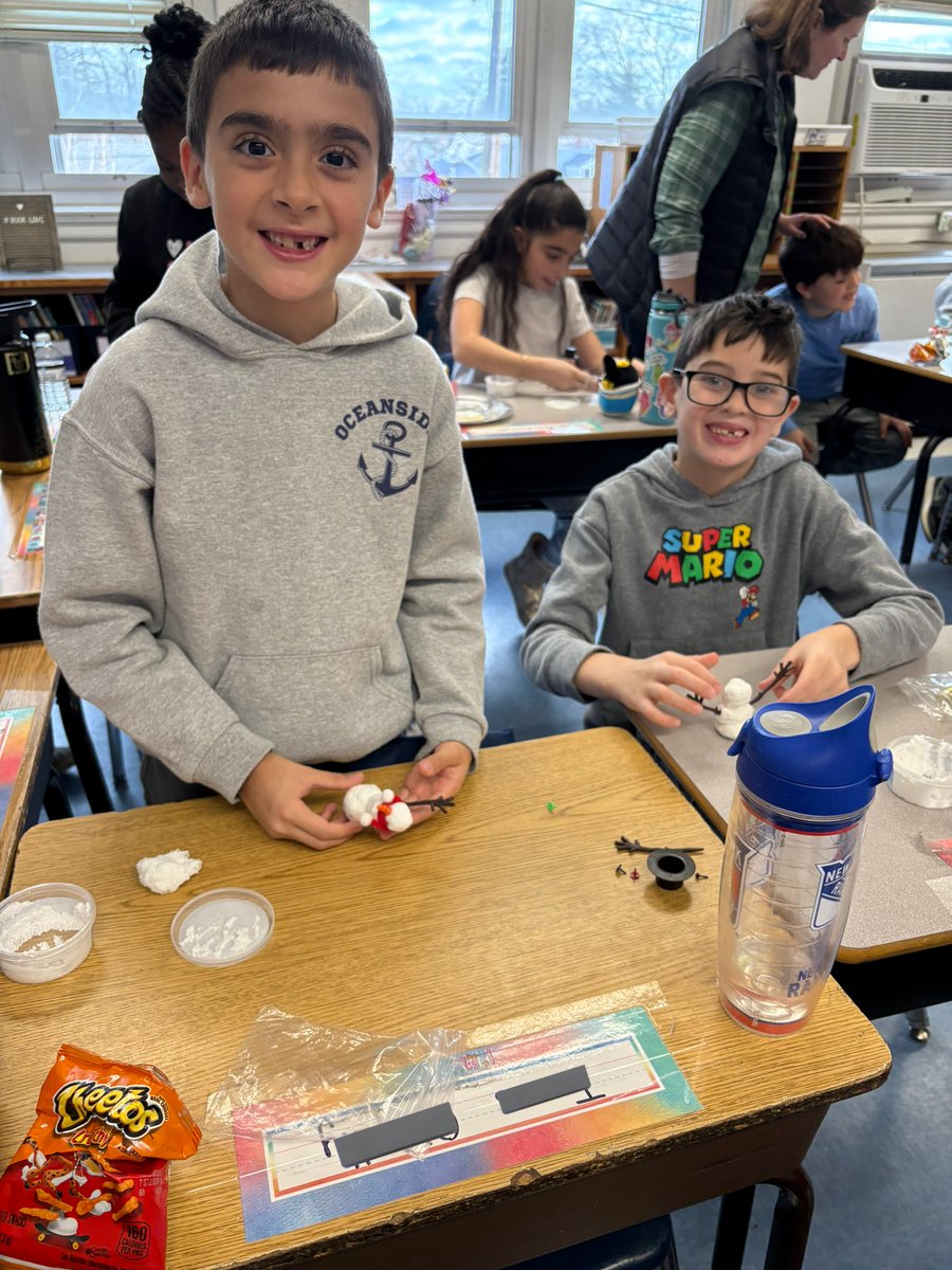 Holiday party fun ☃️