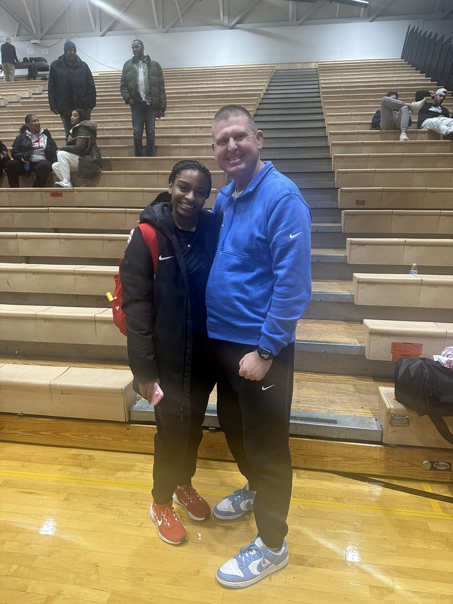 Berlin Lady Bears Basketball tweet media