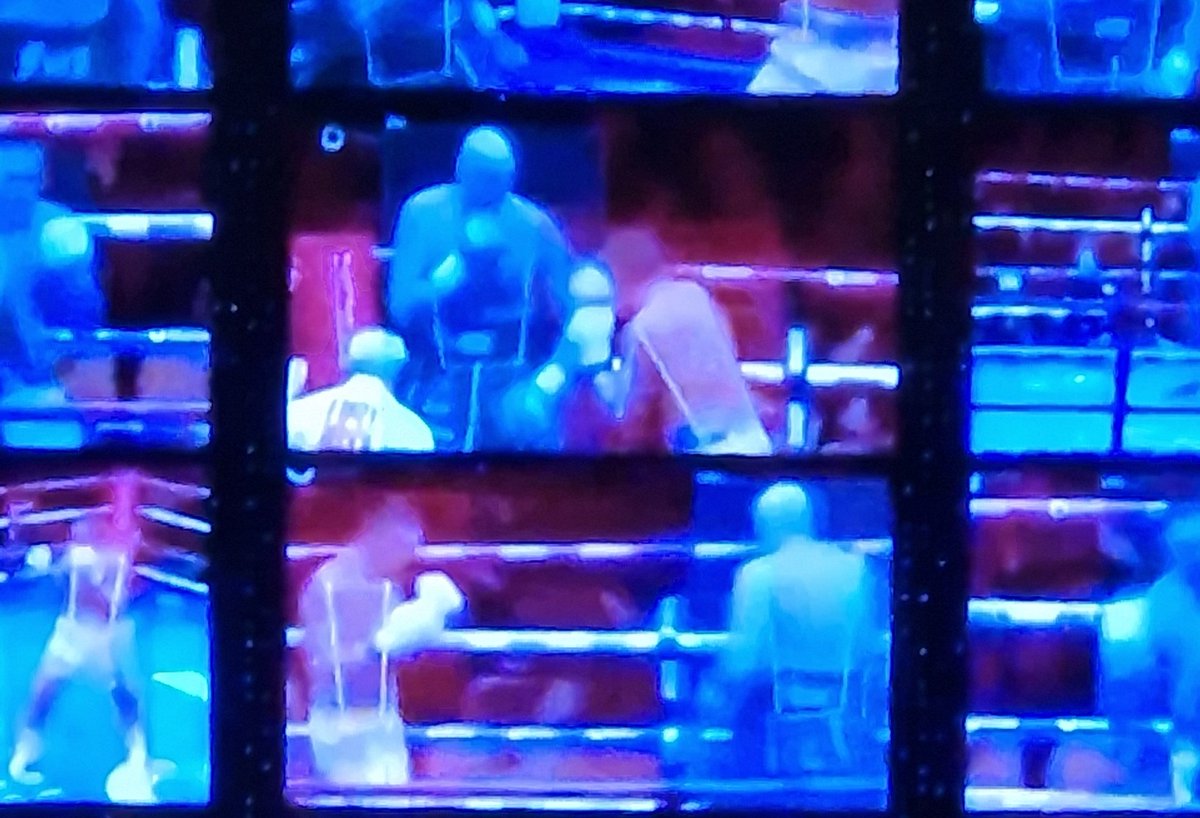 nushkino's tweet image. The fourth judge tonight for #UsykFury2 is an AI judge! This is a first for Boxing #aijudge #FuryUsyk