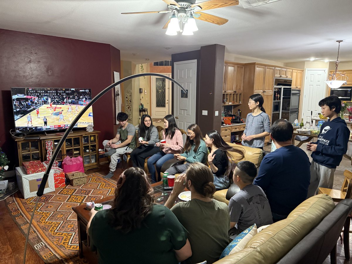 WengFlyLab tweet media