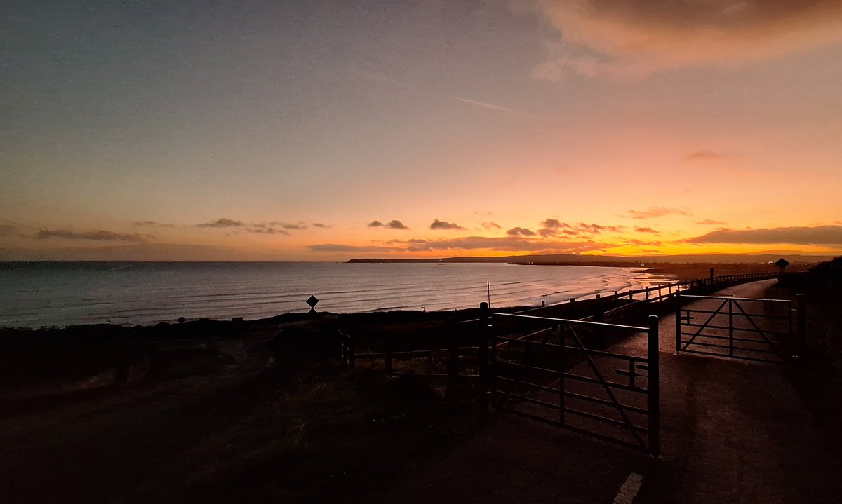 Just after sunset on the Waterford Greenway at Ballyvoile, Co Waterford. <a href="/ancienteastIRL/">Ireland's Ancient East</a> <a href="/barrabest/">Barra Best</a> <a href="/deric_tv/">Deric</a> <a href="/DiscoverDungarv/">Discover Dungarvan</a> <a href="/DiscoverIreland/">Discover Ireland</a> <a href="/discoverirl/">Discover Ireland</a> <a href="/DungarvanTIO/">Dungarvan Tourism</a> <a href="/welovewaterford/">We💙Waterford 🏄🏻‍♂️</a> <a href="/WaterfordCounci/">Waterford City & County Council</a> <a href="/WaterfordPocket/">Waterford In Your Pocket</a> <a href="/VisitWaterford/">Visit Waterford</a> <a href="/WaterfordGrnWay/">Waterford Greenway</a> <a href="/Waterfordcamino/">Celtic Ways Ireland</a>