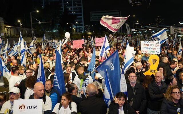 Yet another Saturday where thousands of Israelis demonstrate that it’s possible to criticize their government and demand a hostage deal without being antisemitic.

Let’s hope these are the final Saturdays, and the hostages are finally brought home🎗️