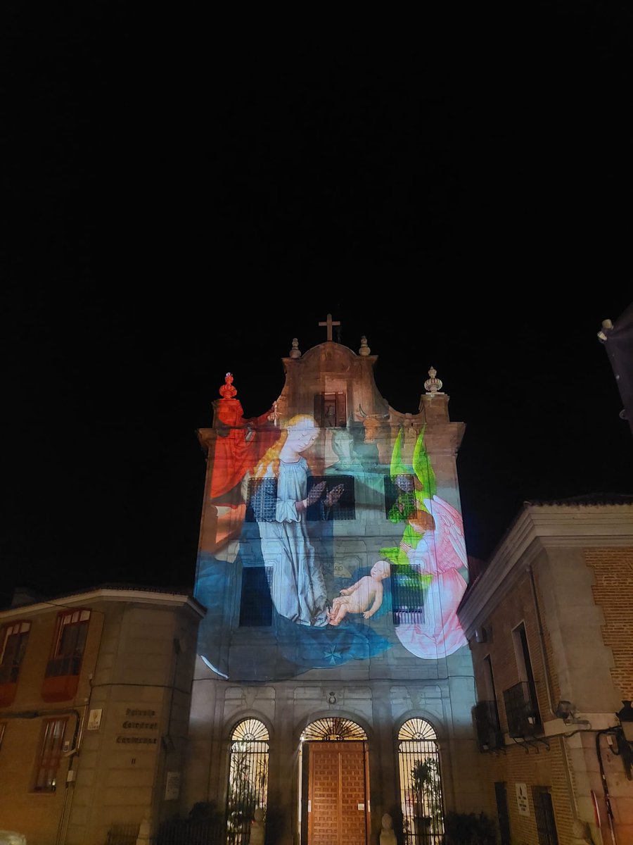 mrodrivelasco's tweet photo. Preciosa iniciativa en Madrid: memoria de la Navidad con la proyección de obras del Museo del Prado sobre las fachadas de importantes iglesias de la ciudad (Monasterio de la Encarnación, Catedral Castrense, Monasterio del Corpus Christi y San Andrés).
#ContemplArte https://t.co/YSTbvC7HQU