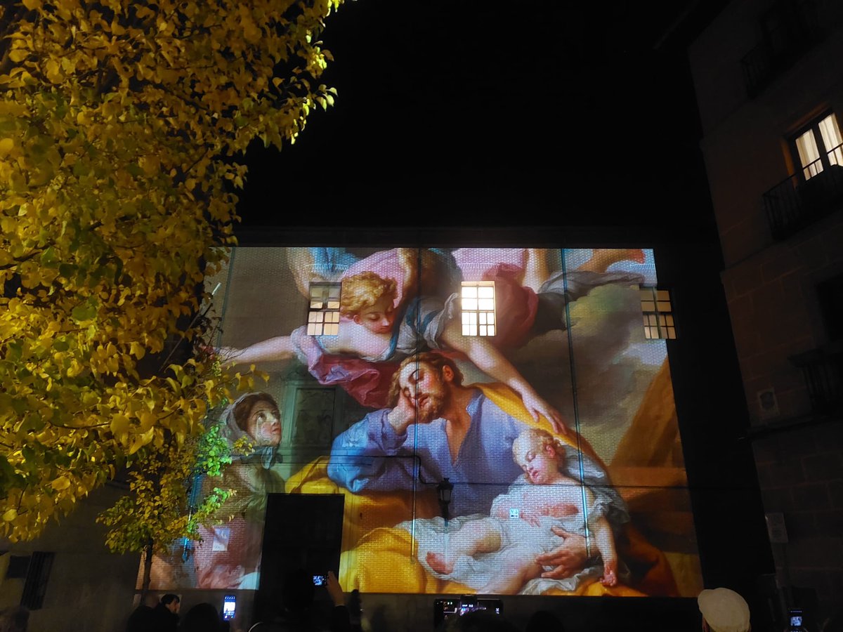mrodrivelasco's tweet photo. Preciosa iniciativa en Madrid: memoria de la Navidad con la proyección de obras del Museo del Prado sobre las fachadas de importantes iglesias de la ciudad (Monasterio de la Encarnación, Catedral Castrense, Monasterio del Corpus Christi y San Andrés).
#ContemplArte https://t.co/YSTbvC7HQU