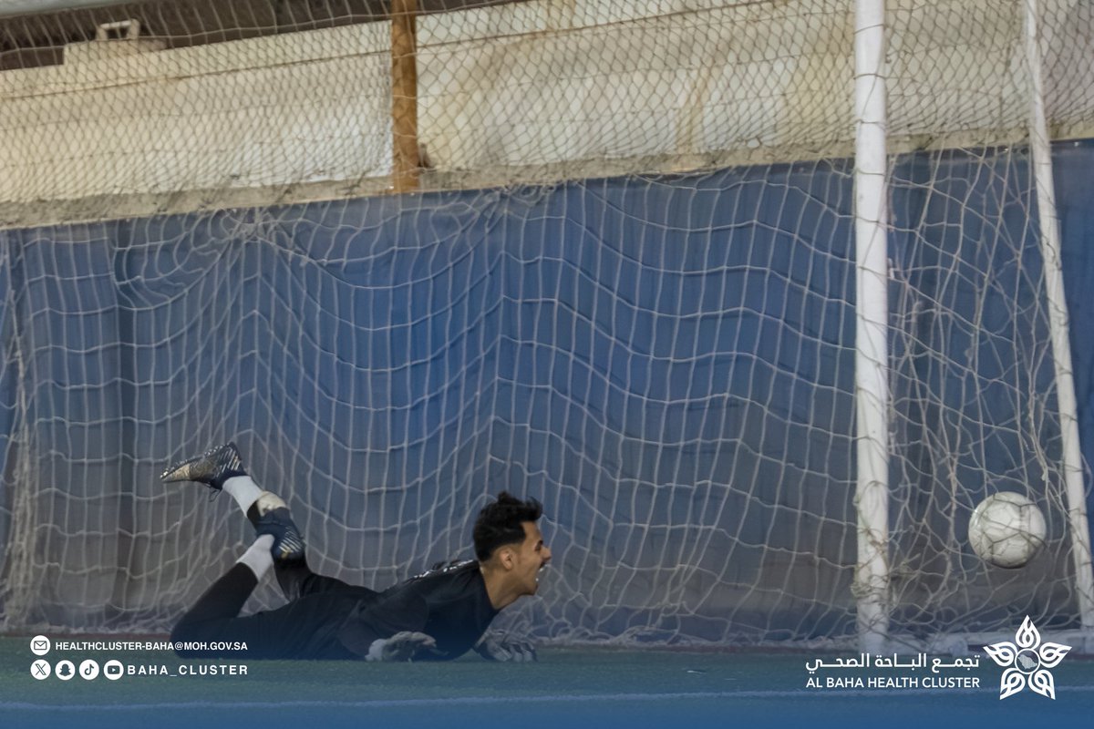 baha_cluster's tweet photo. #تغطية |…📸⚽️🔥
بروح العمل الجماعي والإصرار
فريق #تجمع_الباحة_الصحي وخطوة أخرى نحو الكاس ، في بطولة دوري #وزارة_الصحة لكرة القدم 2024م https://t.co/iKAmDIBRvS