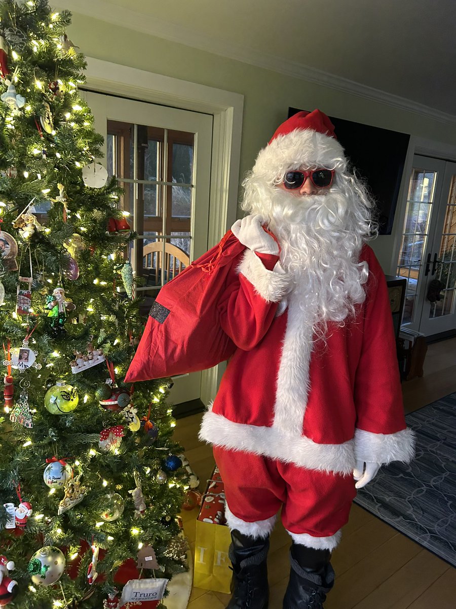 Choice Bet Dandy Underdog Pick …

Take Tennessee Money Line +228 vs Ohio State

Tennessee is better in 3rd and 4th down efficiency on both offense and defense compared to Ohio State

#nccaf #CollegeFootball #choicebetdandy #lock #CollegeFootballPlayoff