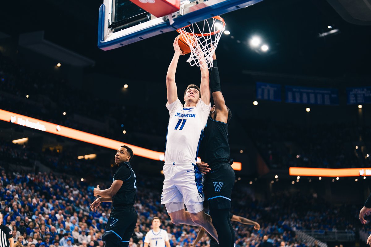 BluejayMBB's tweet photo. 😳😳😳

#GoJays x @RyanKalkbrenner https://t.co/2WLV3KpgQY